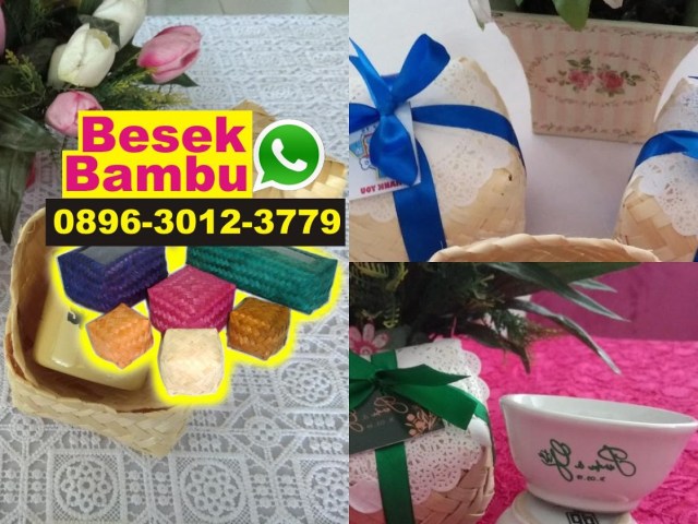 souvenir besek bambu
